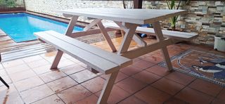 Mesa picnic blanca de madera