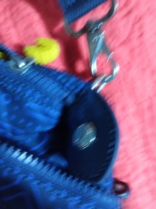 Bolso Kipling Pac-Man azul-amarillo bandolera mano