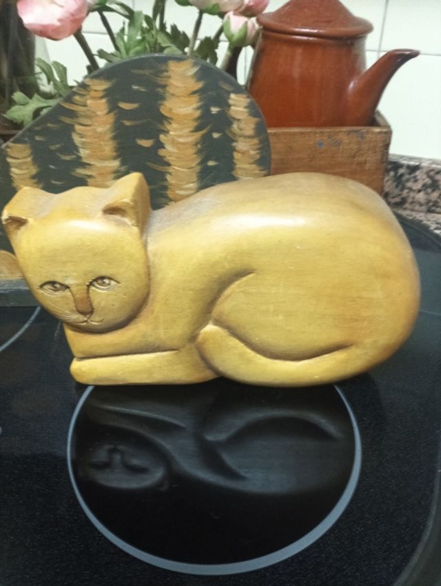 Coppia di gatti in legno dipinti a mano 17€