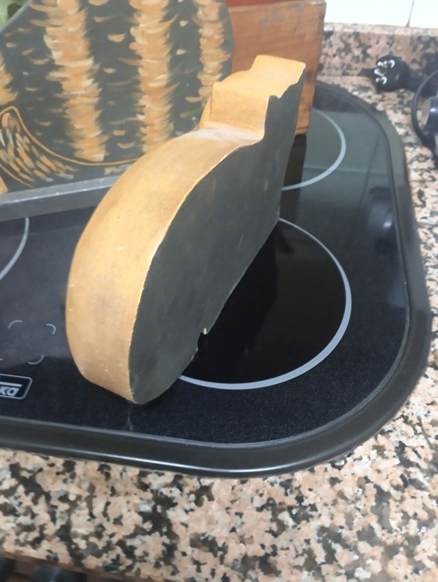 Coppia di gatti in legno dipinti a mano 17€