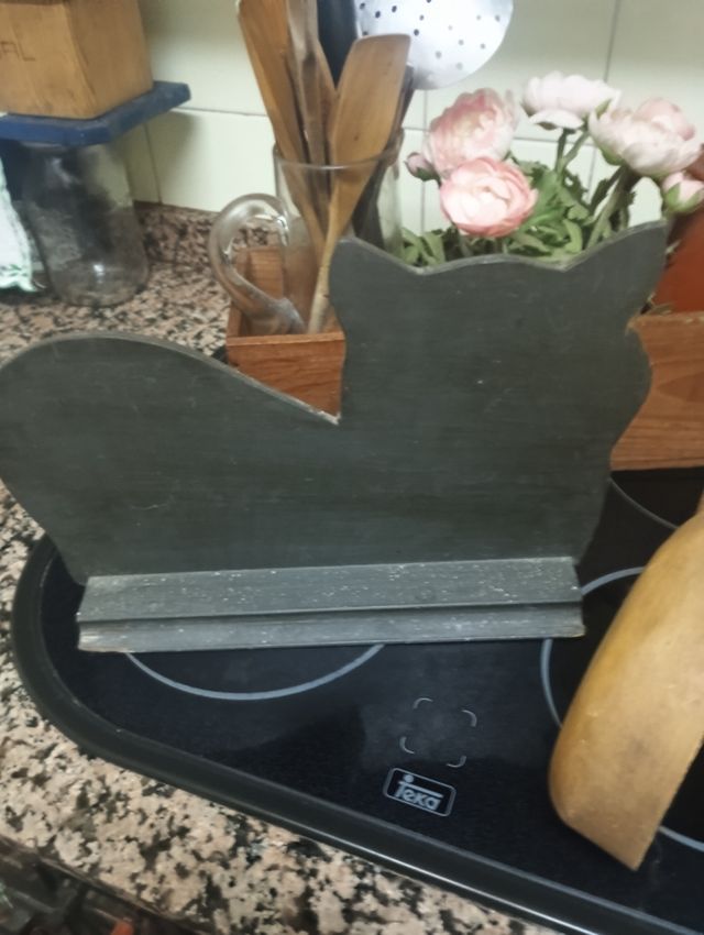 Coppia di gatti in legno dipinti a mano 17€