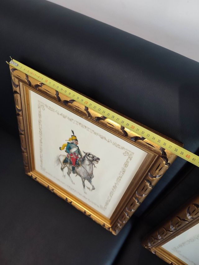 2 Cuadros militares dorados