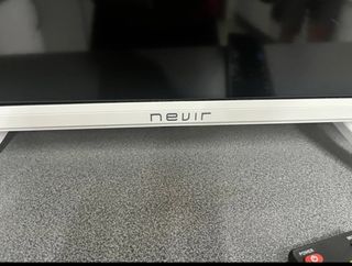 TV Nevir 40" blanca