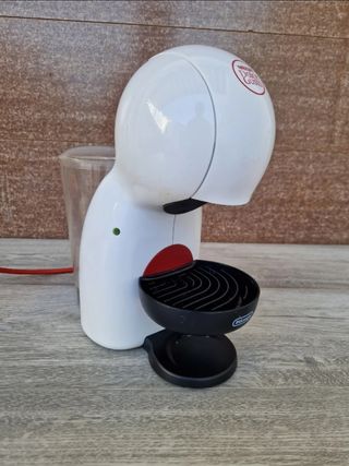 Cafetera Dolce Gusto blanca