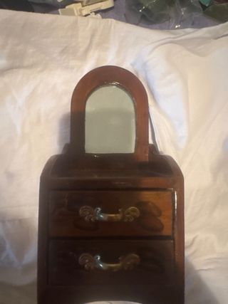 Joyero de madera estilo antiguo