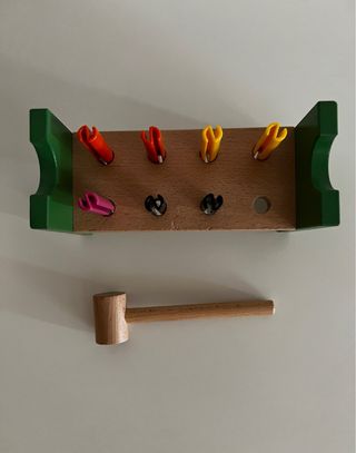 Blocco MULA IKEA con pioli e martello multicolore 