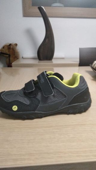 Scarpe da montagna con velcro per bambini