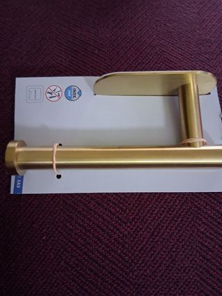 Portarollo dorado dorado con autoadhesivo