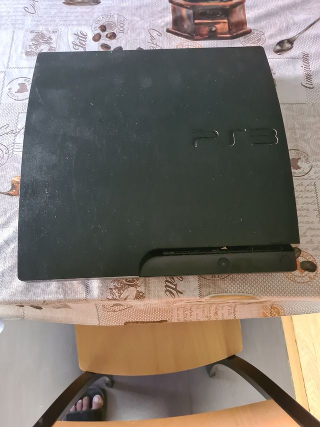 PS3 (PlayStation 3) Slim Negra