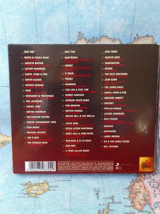 2 CDs 80's Groove & 100 R&B Classics