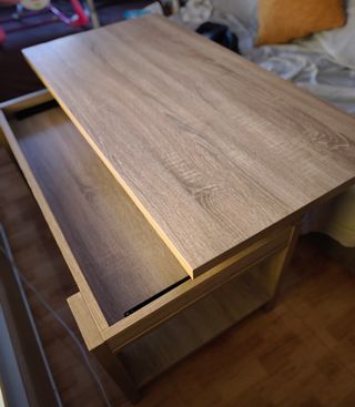Mesa elevable - NUEVA de buena calidad 