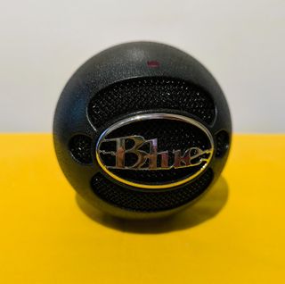 Mic Blue 8Ball - Estudio