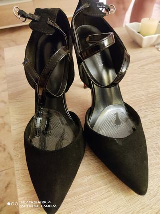 Zapatos negros tacón aguja