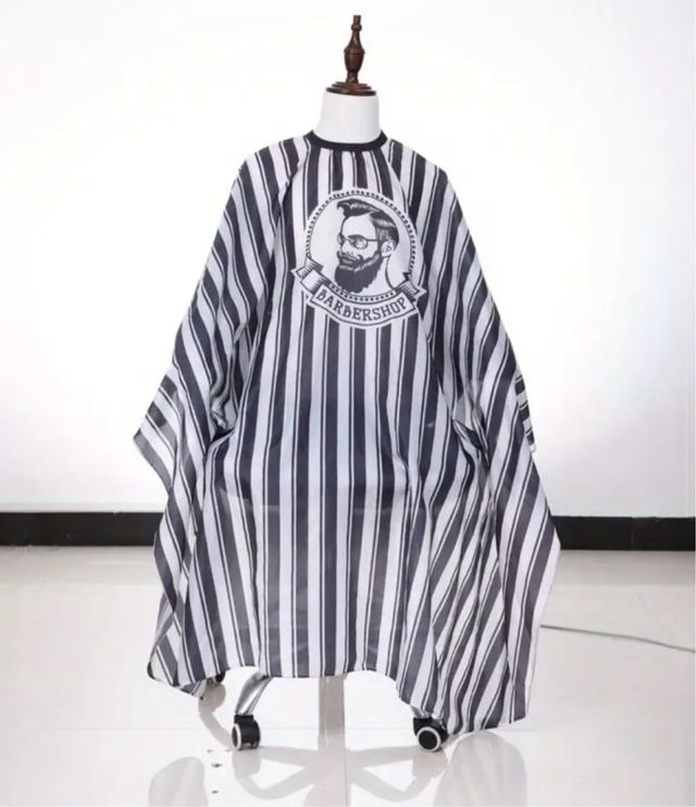 Capa peluquería rayas blancas y negras