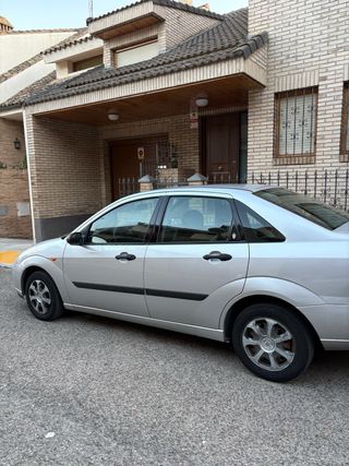 Ford Focus 2000
