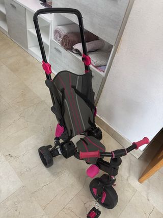 Triciclo infantil.