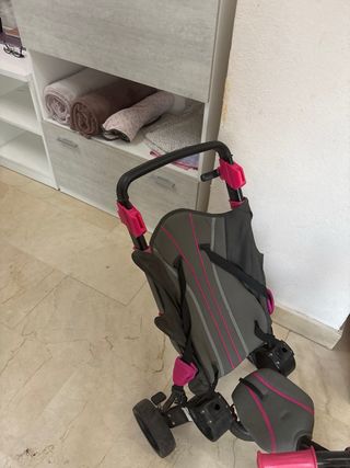 Triciclo infantil.