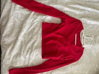 Blusa roja manga larga - Top crop
