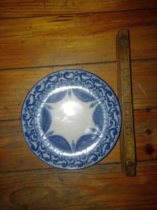 Plato Talavera azul y blanco