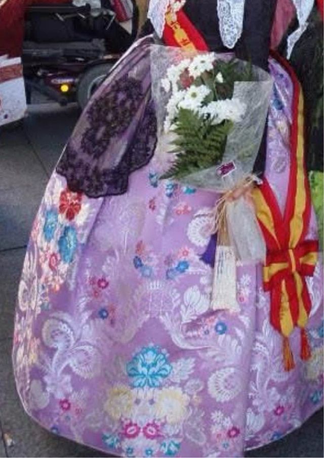 Traje Alicantina siglo XVIII