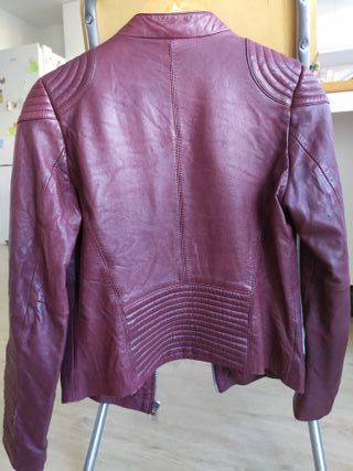 Cazadora cuero roja mujer