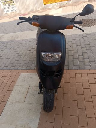 Piaggio Typhoon negra