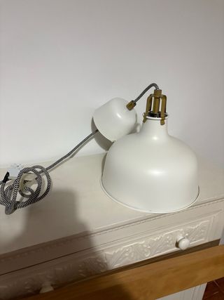 Armario blanco + Lámpara IKEA