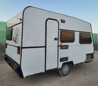 Caravana con documentación española 750kg 