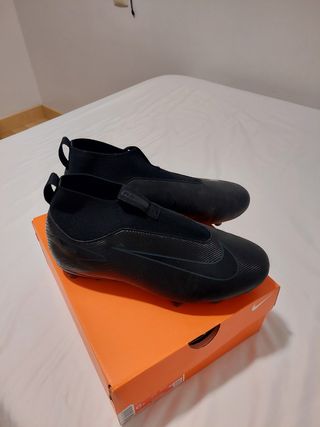 Botas fútbol tacos Nike 