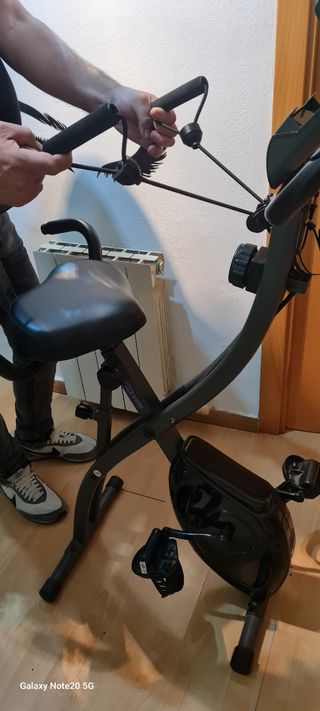 Bicicleta estática plegable