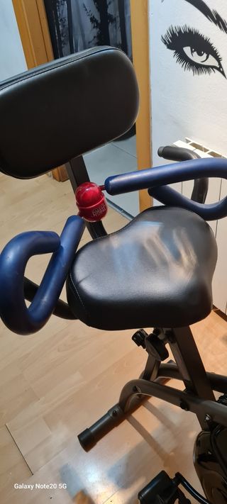 Bicicleta estática plegable