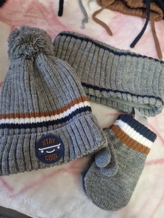 Conjunto Invierno: Gorro, Bufanda y Guantes