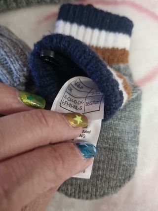 Conjunto Invierno: Gorro, Bufanda y Guantes