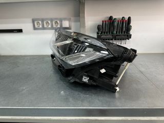 Faro izquierdo Volkswagen touareg 2021-25 original