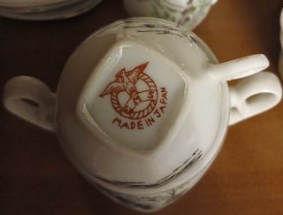 Servizio da tè in ceramica bianco