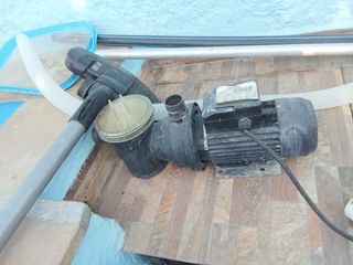 Bomba piscina usada