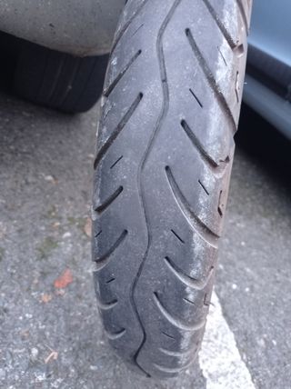 Neumático moto usado 90/90-14