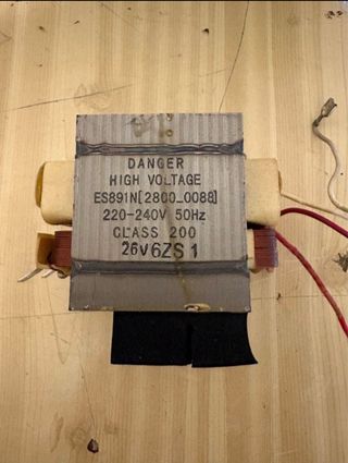 Transformador microondas 220-240V 50Hz
