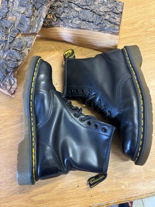 Dr. Martens anfibi pelle nera