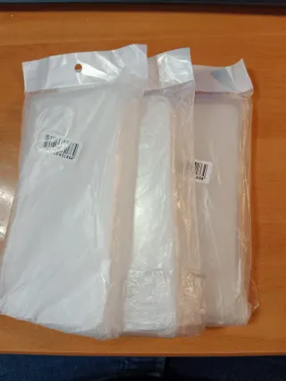 3 Fundas iPhone 13 Transp.