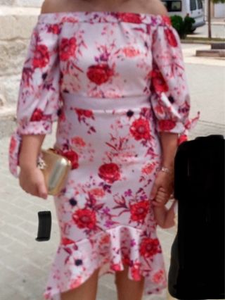 Vestido floral rosa y rojo