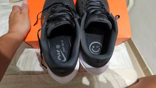 Zapatillas Nike Air Winflo 10 - Negras/Doradas