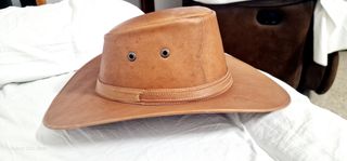 Sombrero cuero marrón