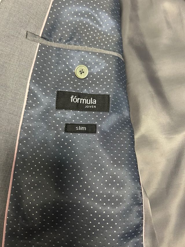 Traje Gris - Chaqueta y Pantalón