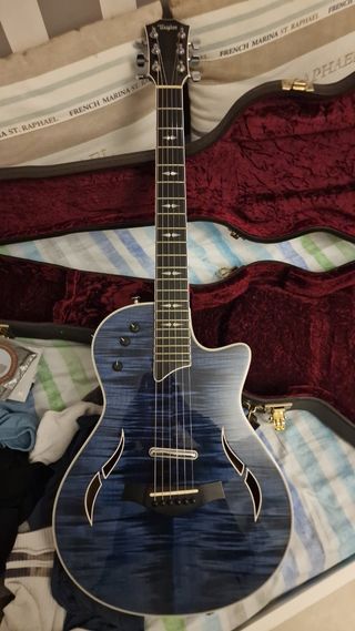 Taylor T5z Pro HB - Guitarra Azul