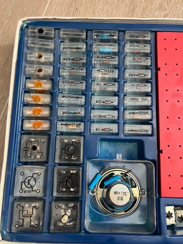 Scatron Técnico Radio - Juego Electrónico