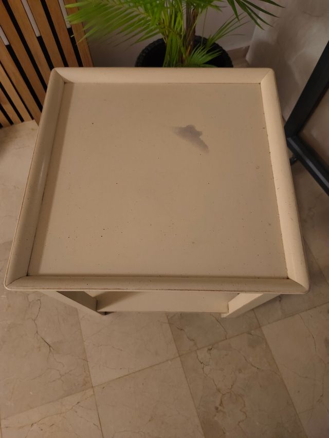 Mesa auxiliar Ikea - Blanca