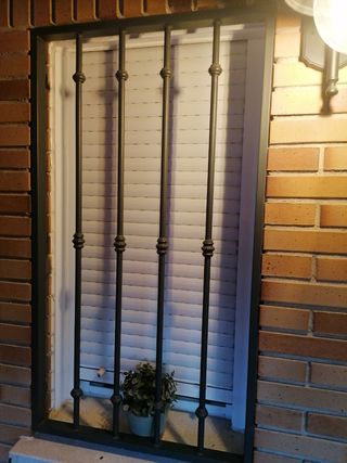 Reja ventana forja