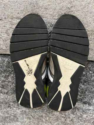 Zapatillas deportivas verde oliva marca voile blan