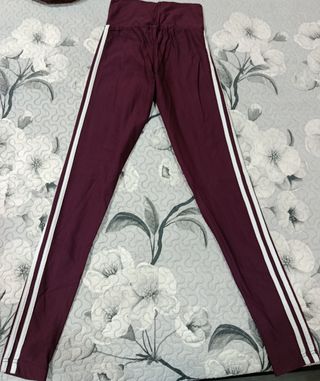 Sudadera Adidas + 4 Leggins Talla S